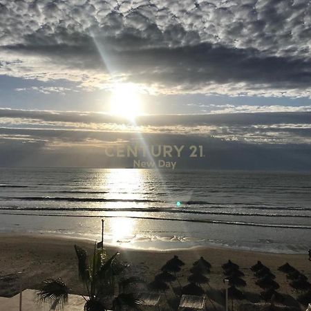 Sea View Apartment Драч Екстериор снимка