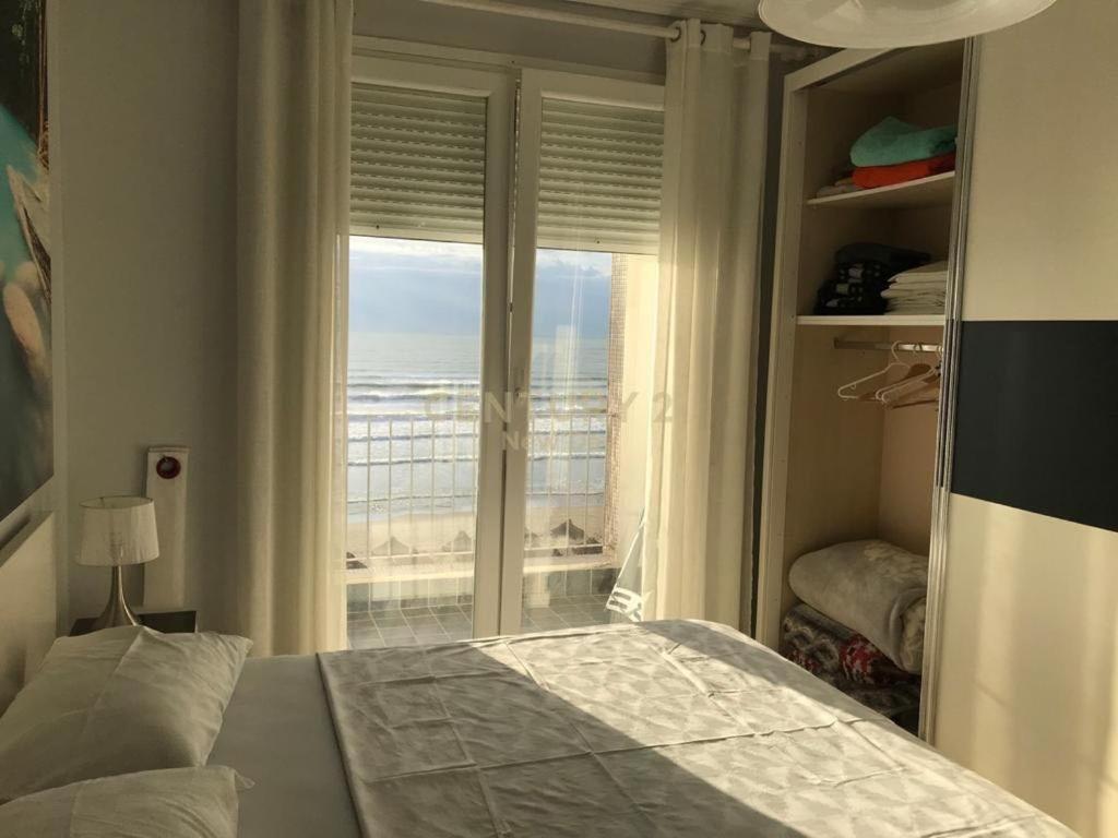 Sea View Apartment Драч Екстериор снимка